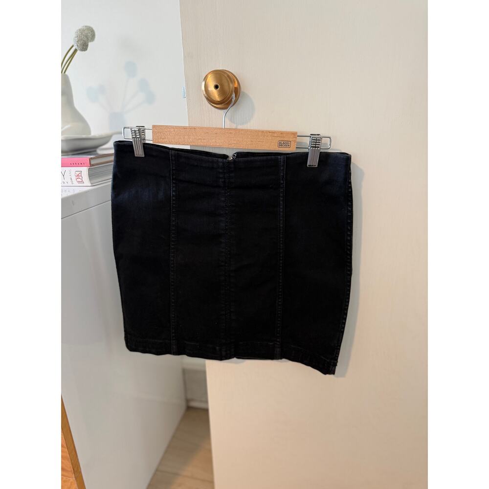 Free People Black Denim Mini Skirt‎ 🖤